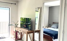 Sunny Tidy Corner In Ellerslie
